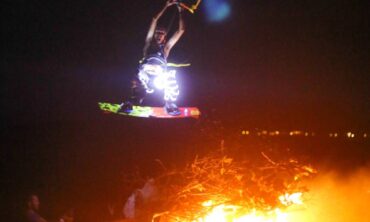 JT Pro Center Light and Kite Surfing Show & Full Moon Beach Party